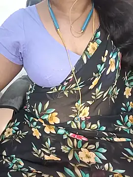 Snapshot of Tamil-hotwife chatting on June 20, 9:03 am Tamil-hotwife online show from June 20, 9:03 am
