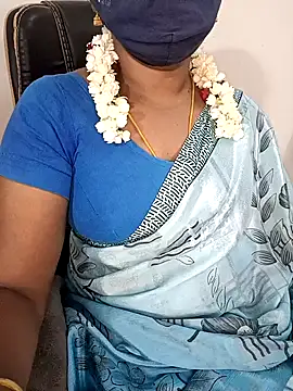 Snapshot of Tamil-hotwife chatting on October 3, 3:57 pm Tamil-hotwife online show from October 3, 3:57 pm