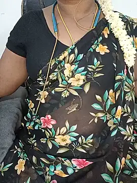 Snapshot of Tamil-hotwife chatting on June 10, 5:14 pm Tamil-hotwife online show from June 10, 5:14 pm