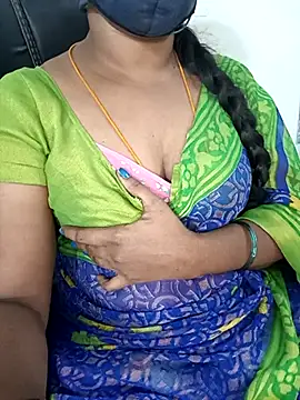 Snapshot of Tamil-hotwife chatting on March 18, 3:44 pm Tamil-hotwife online show from March 18, 3:44 pm