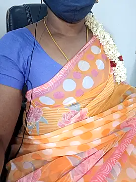 Snapshot of Tamil-hotwife chatting on October 18, 4:20 pm Tamil-hotwife online show from October 18, 4:20 pm