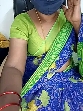Snapshot of Tamil-hotwife chatting on March 9, 11:03 pm Tamil-hotwife online show from March 9, 11:03 pm