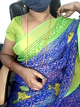 Snapshot of Tamil-hotwife chatting on March 9, 9:13 am Tamil-hotwife online show from March 9, 9:13 am