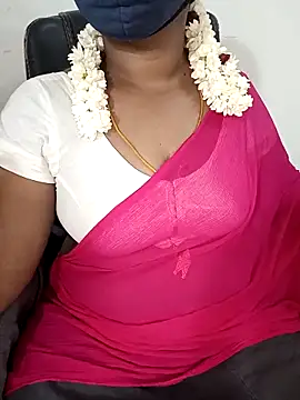 Snapshot of Tamil-hotwife chatting on September 11, 6:02 am Tamil-hotwife online show from September 11, 6:02 am