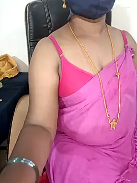 Snapshot of Tamil-hotwife chatting on March 17, 4:19 am Tamil-hotwife online show from March 17, 4:19 am