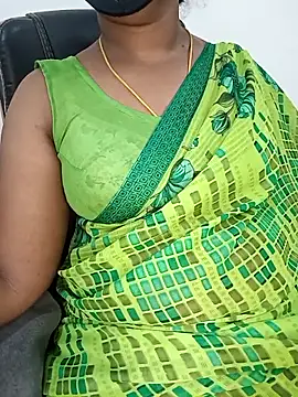 Snapshot of Tamil-hotwife chatting on June 7, 1:11 am Tamil-hotwife online show from June 7, 1:11 am
