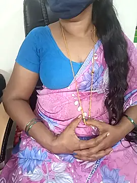Snapshot of Tamil-hotwife chatting on March 15, 8:04 am Tamil-hotwife online show from March 15, 8:04 am