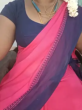 Snapshot of Tamil-hotwife chatting on June 18, 4:45 pm Tamil-hotwife online show from June 18, 4:45 pm