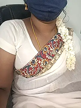 Snapshot of Tamil-hotwife chatting on September 20, 5:40 pm Tamil-hotwife online show from September 20, 5:40 pm