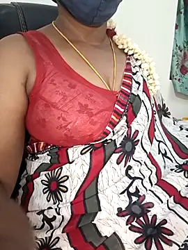 Snapshot of Tamil-hotwife chatting on May 17, 4:40 pm Tamil-hotwife online show from May 17, 4:40 pm