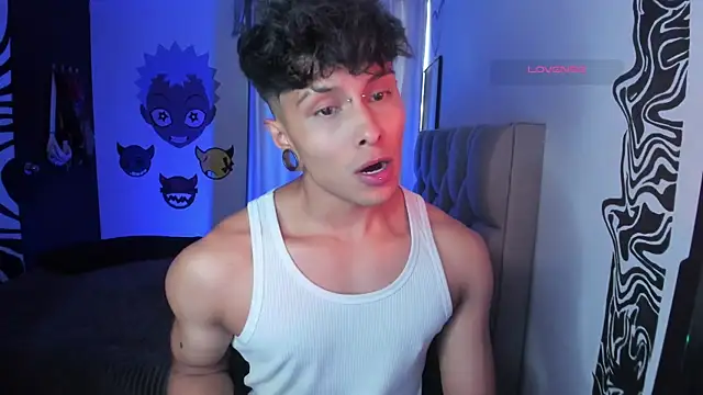 Snapshot of ala_ha chatting on December 17, 10:04 pm ala ha online show from December 17, 10:04 pm