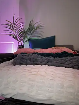 Snapshot of Fiona_Kent_ chatting on December 24, 1:27 am Fiona Kent online show from December 24, 1:27 am