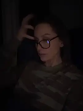 Snapshot of Fiona_Kent_ chatting on February 5, 3:23 am Fiona Kent online show from February 5, 3:23 am