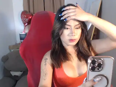 FrancineGarcia online show from May 23, 9:30 am