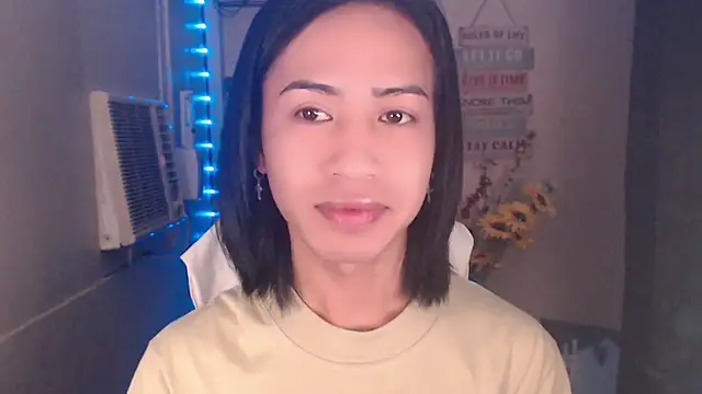 Lemonadexxx online show from December 22, 12:11 am