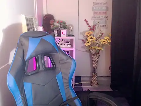 Lemonadexxx online show from November 18, 8:28 am