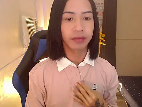 Lemonadexxx online show from November 10, 11:15 am