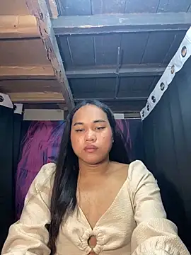 bettina love online show from November 14, 8:07 am