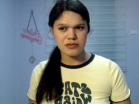 Snapshot of Miss_Ivanawolf chatting on May 16, 3:55 pm Miss Ivanawolf online show from May 16, 3:55 pm