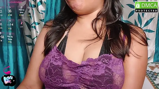 Strip---Queen online show from March 2, 2:25 pm