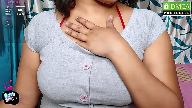 Strip---Queen online show from February 16, 2:32 pm