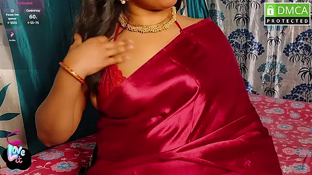 Strip---Queen online show from January 30, 2:04 pm