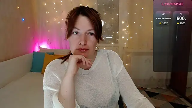 Snapshot of Kira_land chatting on January 14, 6:07 pm Kira land online show from January 14, 6:07 pm
