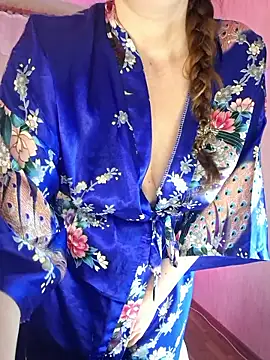 Kira land online show from May 26, 10:19 pm
