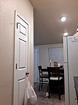 bootiebby online show from September 16, 2:45 am