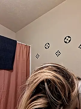 bootiebby online show from October 29, 2:27 pm