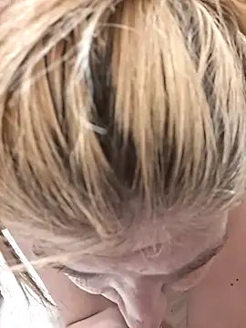 bootiebby online show from October 26, 3:29 am