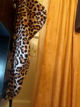 bootiebby online show from March 9, 10:30 am