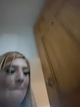 bootiebby online show from December 27, 10:01 am