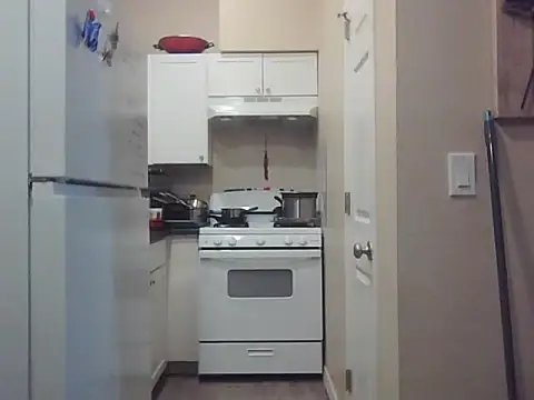 bootiebby online show from November 8, 3:10 am