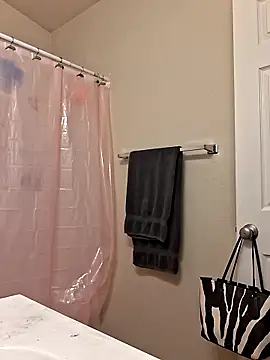 bootiebby online show from September 16, 6:42 pm