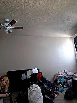 bootiebby online show from September 17, 8:33 pm