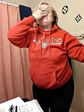 bootiebby online show from October 27, 11:27 pm