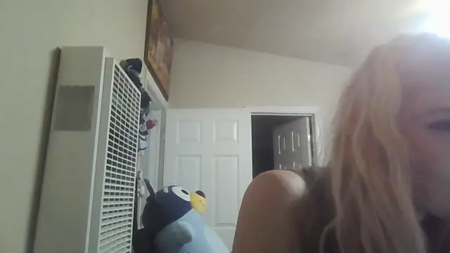 bootiebby online show from February 8, 9:51 am