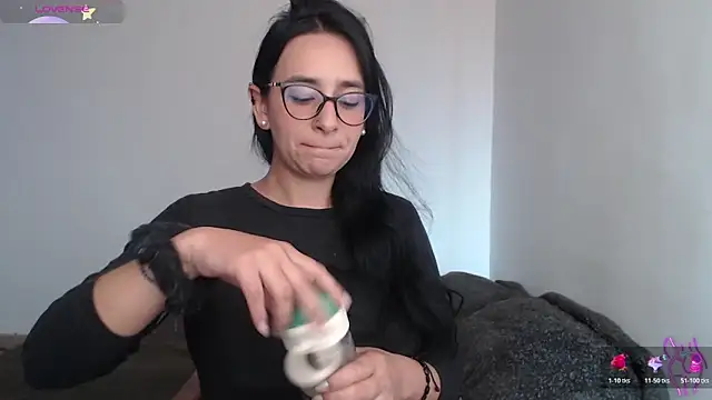 party2col online show from February 12, 4:18 pm