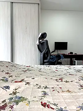 tsuki chan on online show from October 31, 2:46 pm