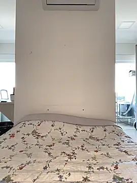 tsuki chan on online show from November 11, 2:45 pm