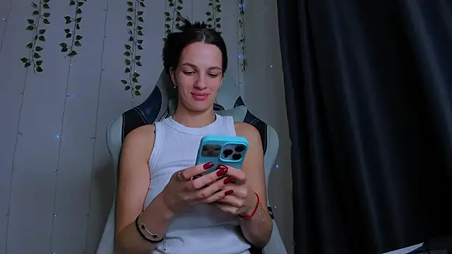 KarlaSim online show from November 1, 8:52 am