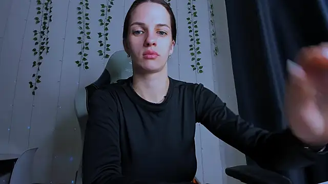 KarlaSim online show from December 1, 8:42 pm