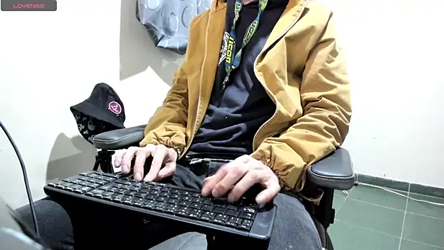 Snapshot of Jeff_Walton@xh chatting on January 29, 7:57 am Jeff Waltonxh online show from January 29, 7:57 am