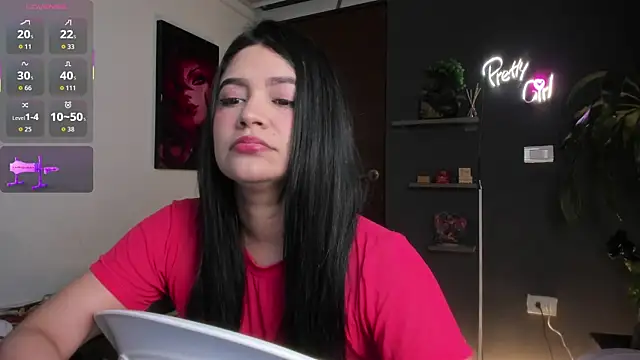 Snapshot of Emilyjhonson_01 chatting on July 9, 1:43 pm Emilyjhonson 01 online show from July 9, 1:43 pm