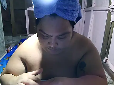 Snapshot of xxbigboootyxx chatting on November 6, 10:52 am xxbigboootyxx online show from November 6, 10:52 am