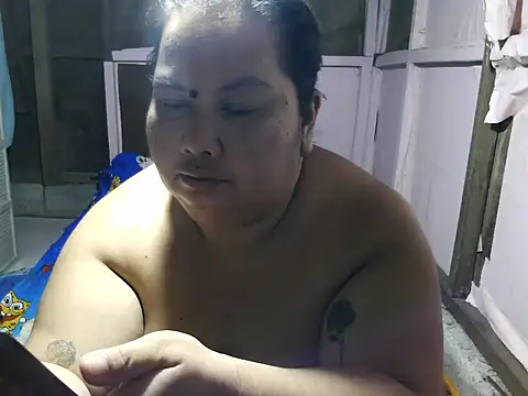 Snapshot of xxbigboootyxx chatting on October 13, 1:29 am xxbigboootyxx online show from October 13, 1:29 am