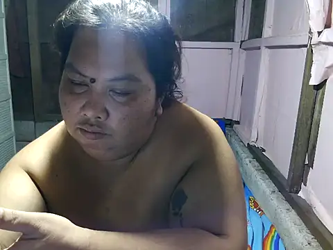 Snapshot of xxbigboootyxx chatting on October 14, 3:34 pm xxbigboootyxx online show from October 14, 3:34 pm