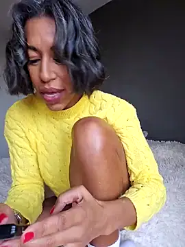 Snapshot of Goldenlace chatting on March 4, 8:44 am Goldenlace online show from March 4, 8:44 am