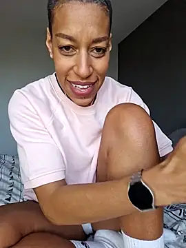 Goldenlace online show from March 11, 11:15 am